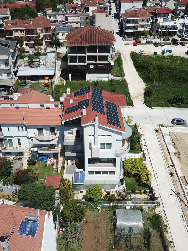 Φωτοβολταικά στέγης Alesco Ιωάννινα